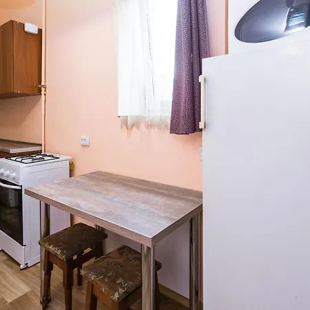 в центрі подобово на вулиці коперника 26 біля палацу мистецтв *