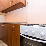 в центрі подобово на вулиці коперника 26 біля палацу мистецтв Διαμέρισμα Λβιβ