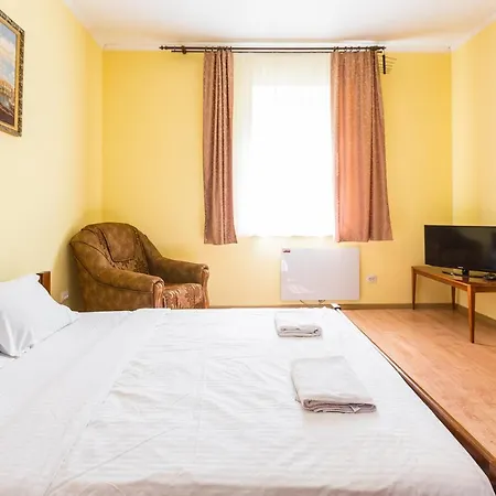 Lejlighed в центрі подобово на вулиці коперника 26 біля палацу мистецтв Lviv