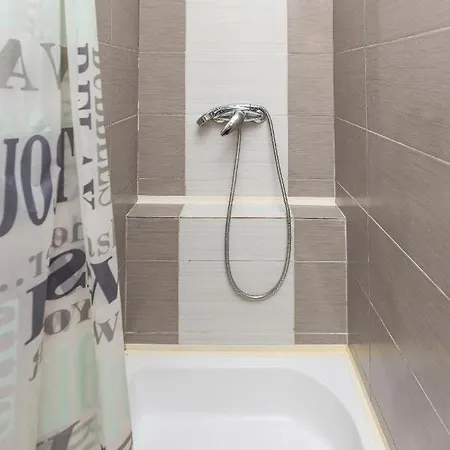 в центрі подобово на вулиці коперника 26 біля палацу мистецтв Lägenhet Lviv