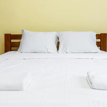 в центрі подобово на вулиці коперника 26 біля палацу мистецтв Lägenhet