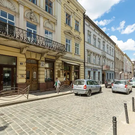 в центрі подобово на вулиці коперника 26 біля палацу мистецтв Апартаменти