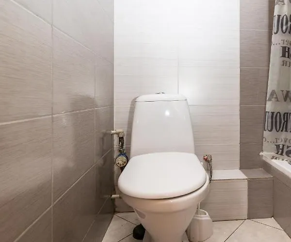 в центрі подобово на вулиці коперника 26 біля палацу мистецтв