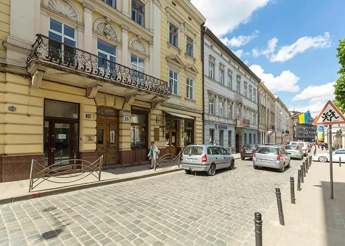 в центрі подобово на вулиці коперника 26 біля палацу мистецтв Apartamento