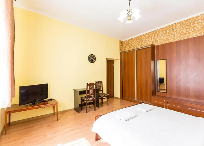 Apartamento в центрі подобово на вулиці коперника 26 біля палацу мистецтв Lviv