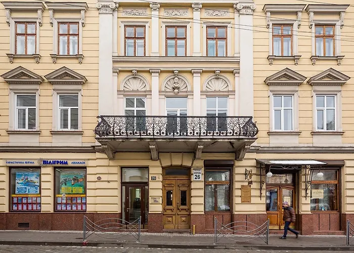 в центрі подобово на вулиці коперника 26 біля палацу мистецтв Apartamento Lviv