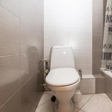 в центрі подобово на вулиці коперника 26 біля палацу мистецтв